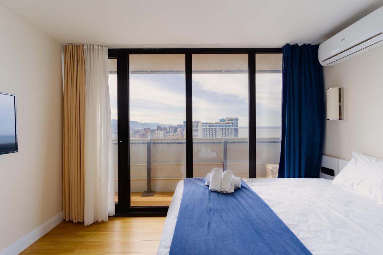 Grand City Real Estate Apartment Батуми Екстериор снимка