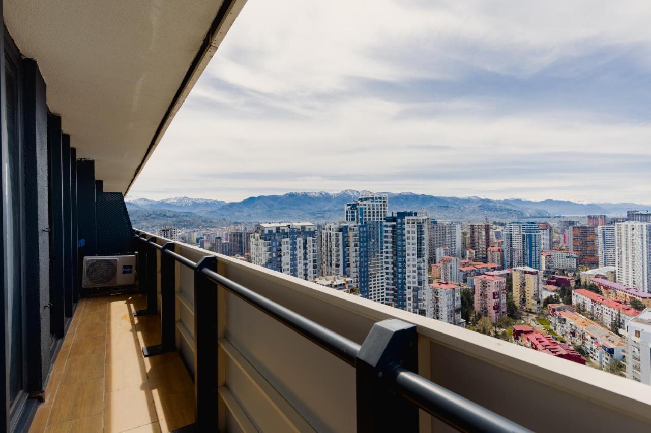 Grand City Real Estate Apartment Батуми Екстериор снимка