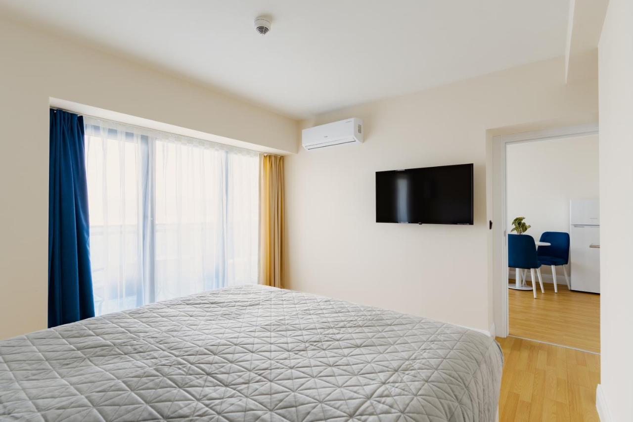 Grand City Real Estate Apartment Батуми Екстериор снимка