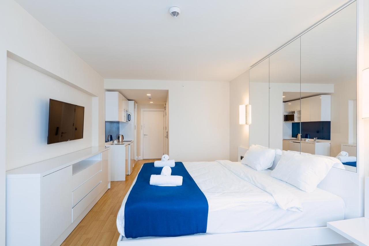 Grand City Real Estate Apartment Батуми Екстериор снимка