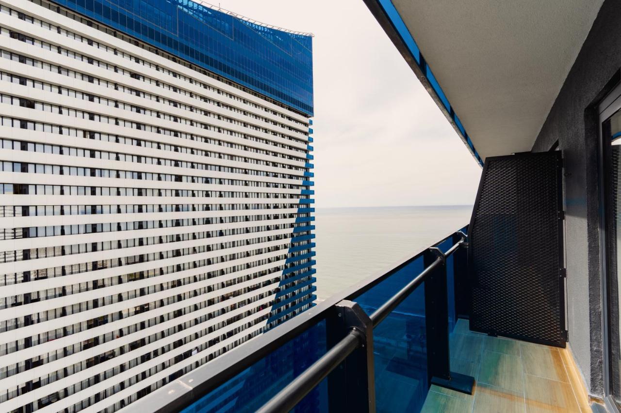 Grand City Real Estate Apartment Батуми Екстериор снимка