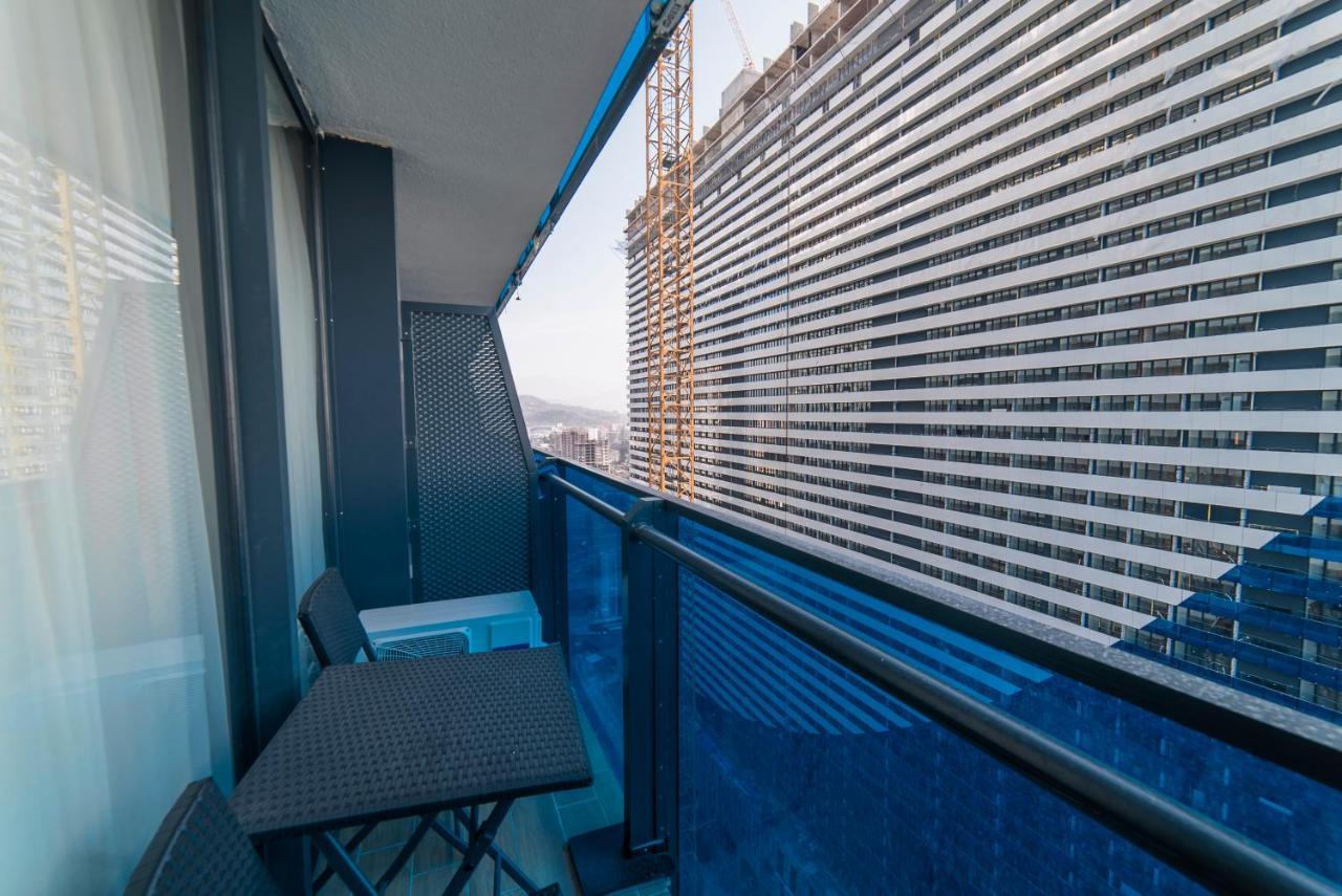 Grand City Real Estate Apartment Батуми Екстериор снимка