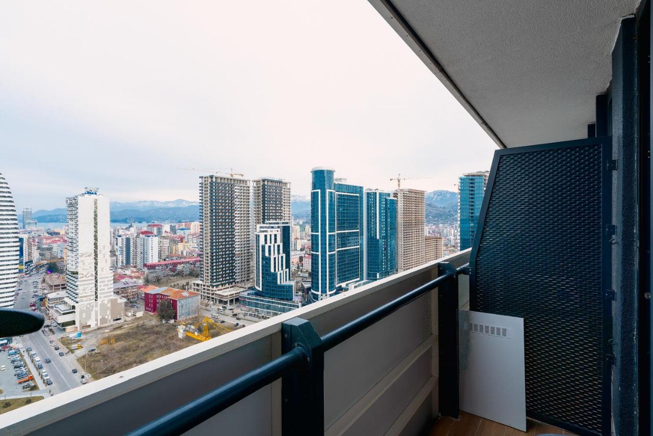 Grand City Real Estate Apartment Батуми Екстериор снимка