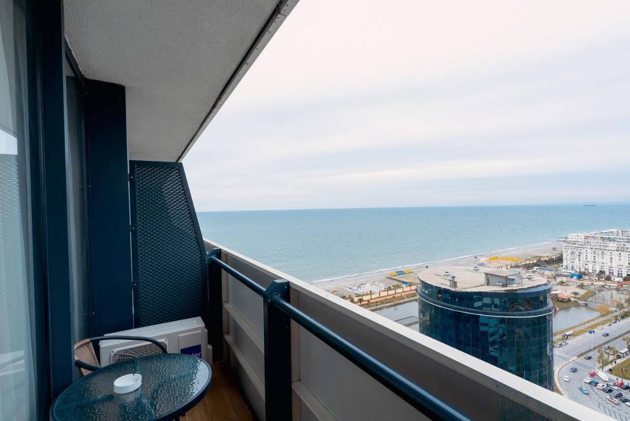 Grand City Real Estate Apartment Батуми Екстериор снимка