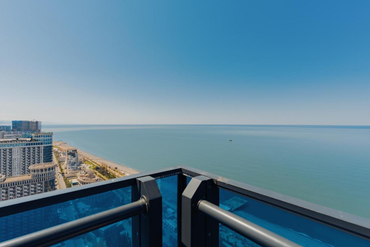 Grand City Real Estate Apartment Батуми Екстериор снимка