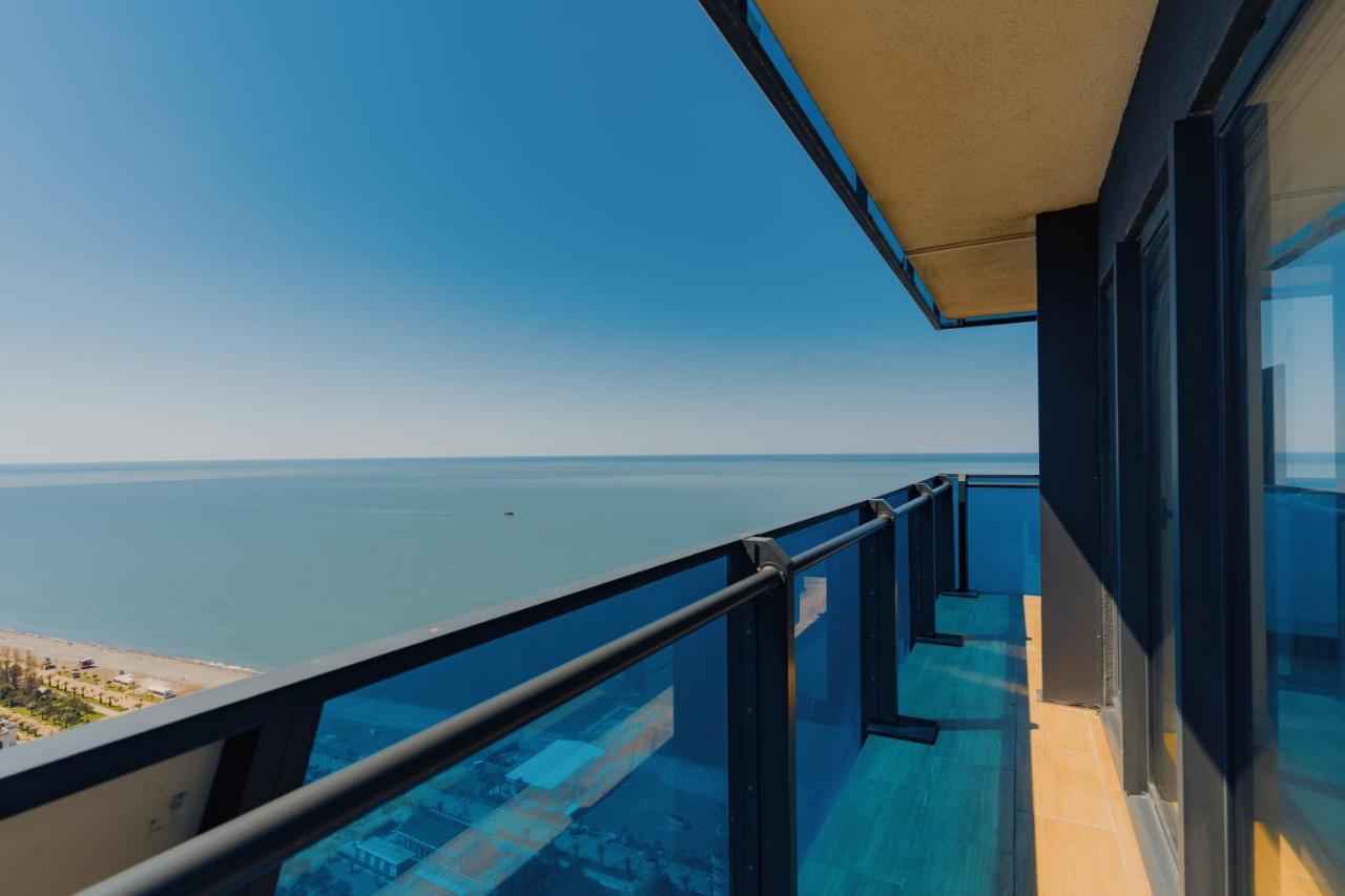 Grand City Real Estate Apartment Батуми Екстериор снимка