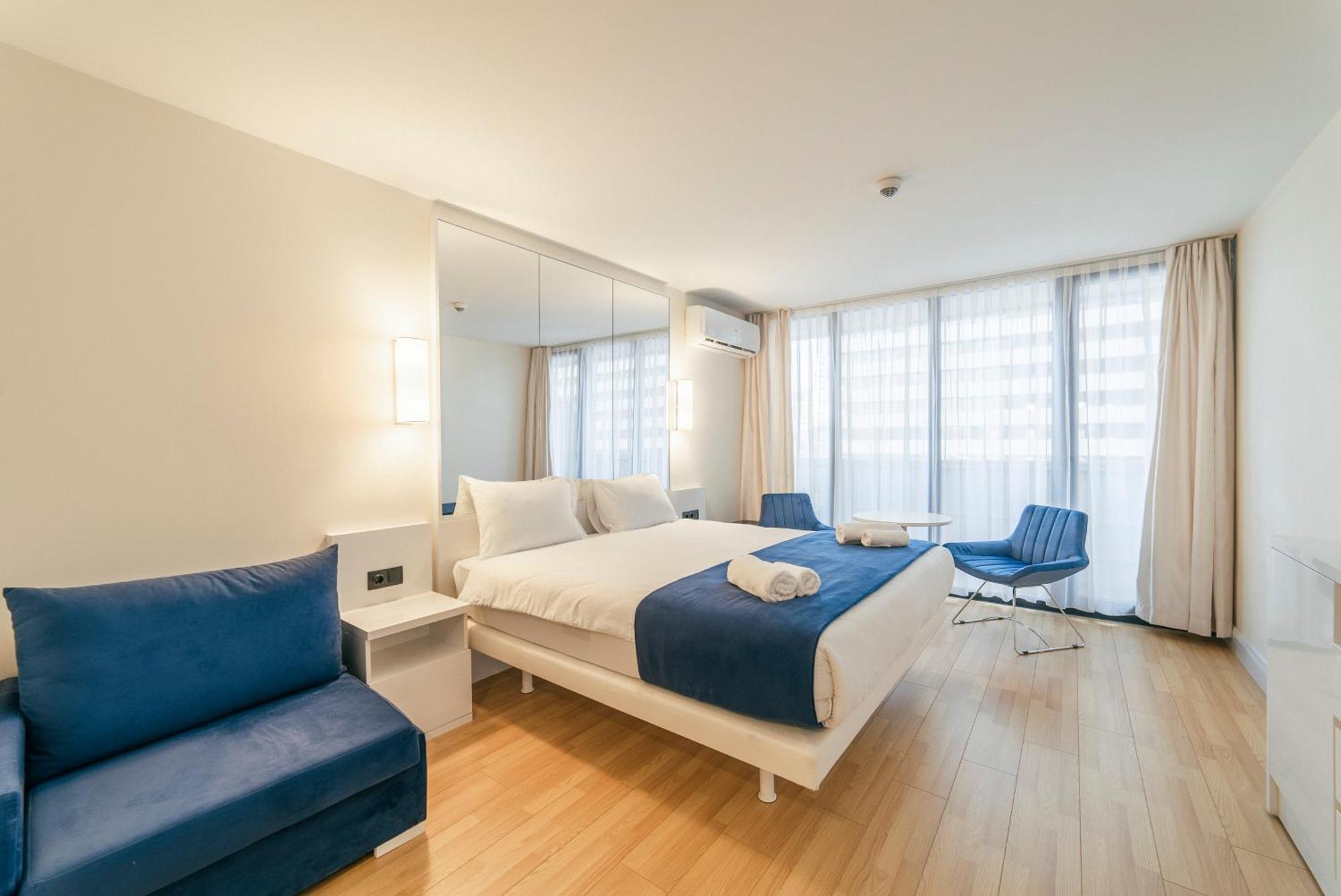 Grand City Real Estate Apartment Батуми Екстериор снимка